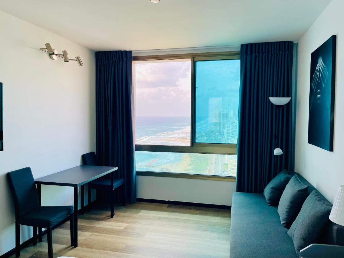 C Tower Apartments Netanya Eksteriør billede
