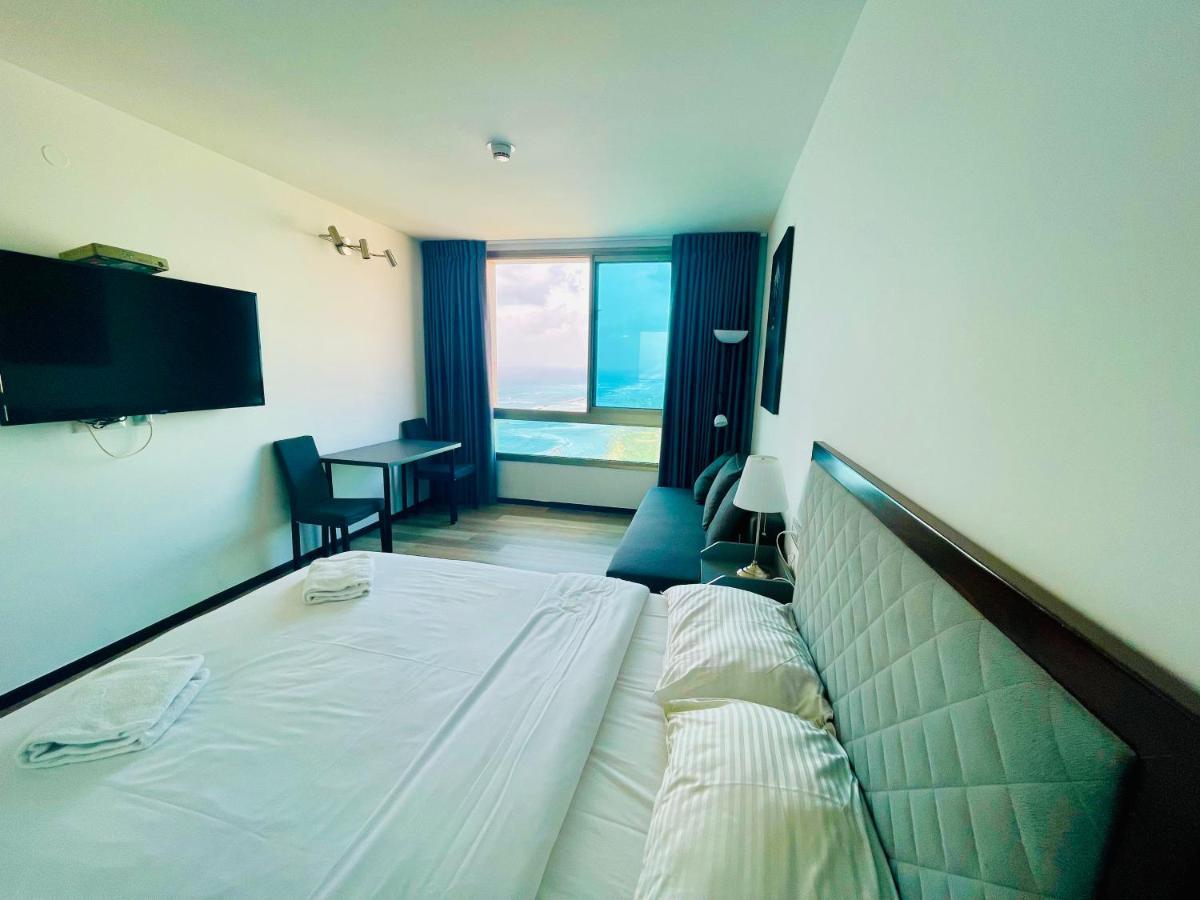 C Tower Apartments Netanya Eksteriør billede