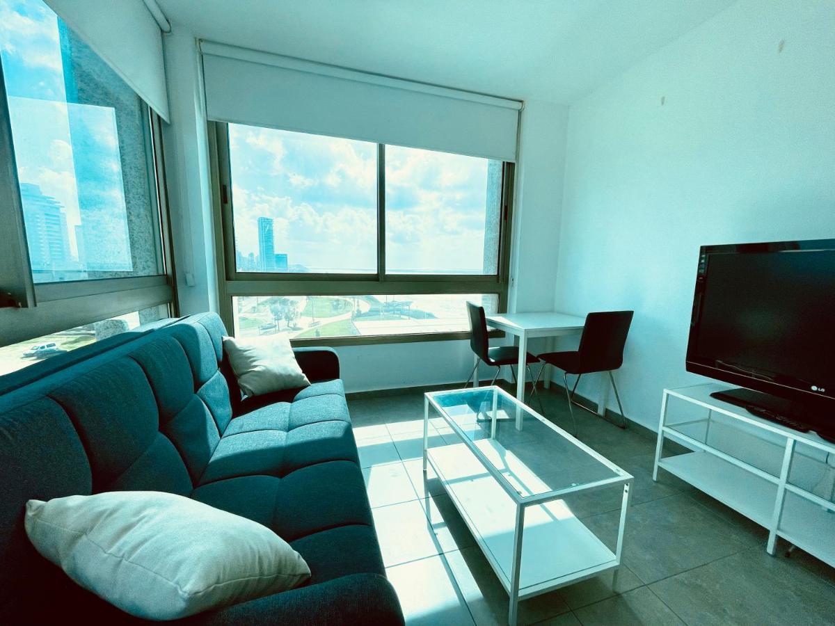 C Tower Apartments Netanya Eksteriør billede