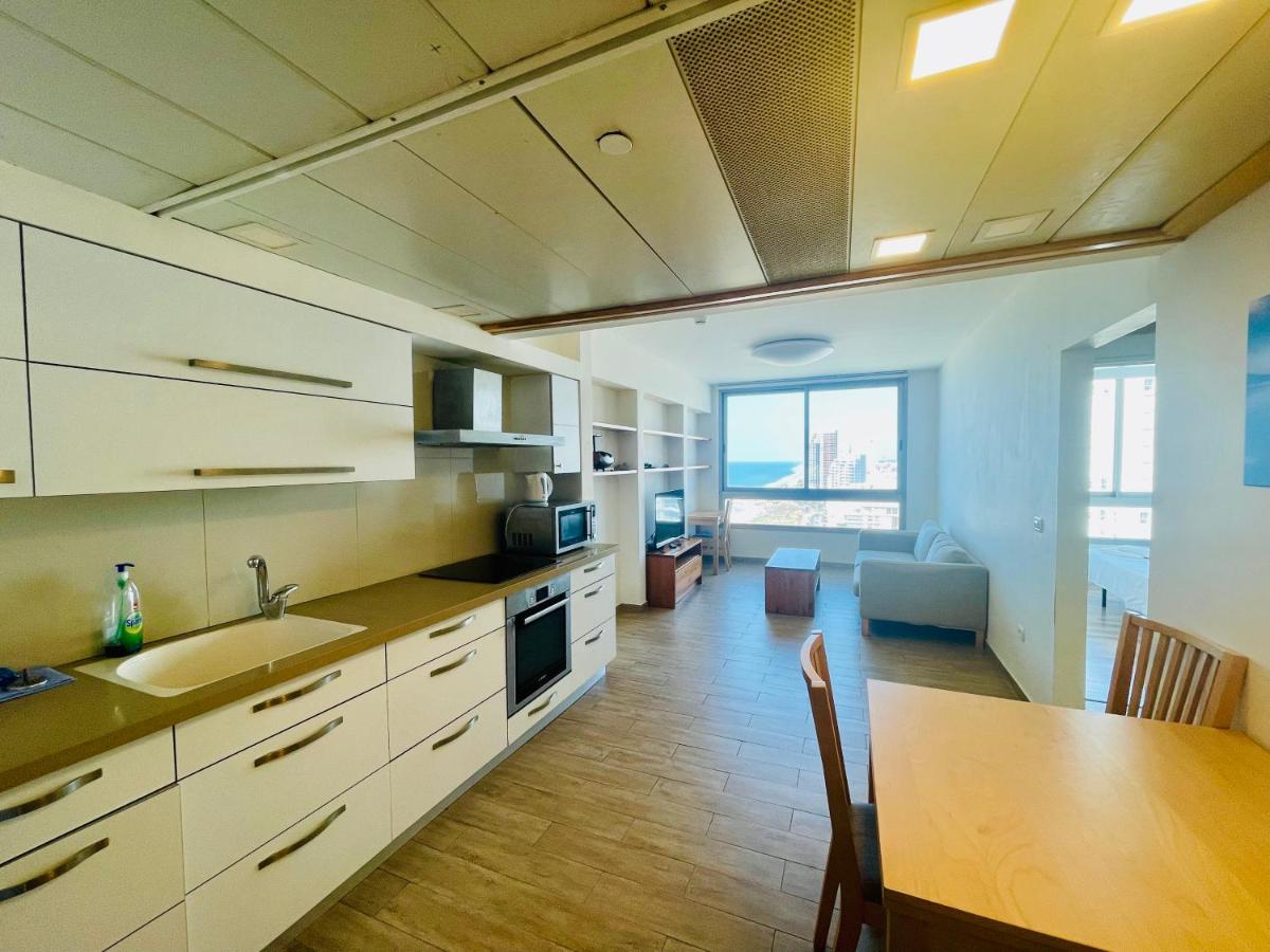 C Tower Apartments Netanya Eksteriør billede