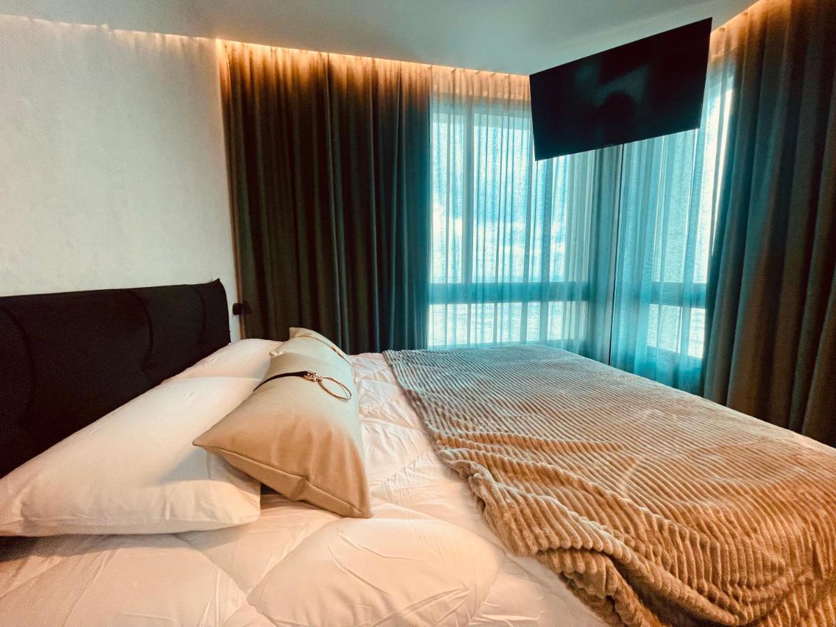 C Tower Apartments Netanya Eksteriør billede