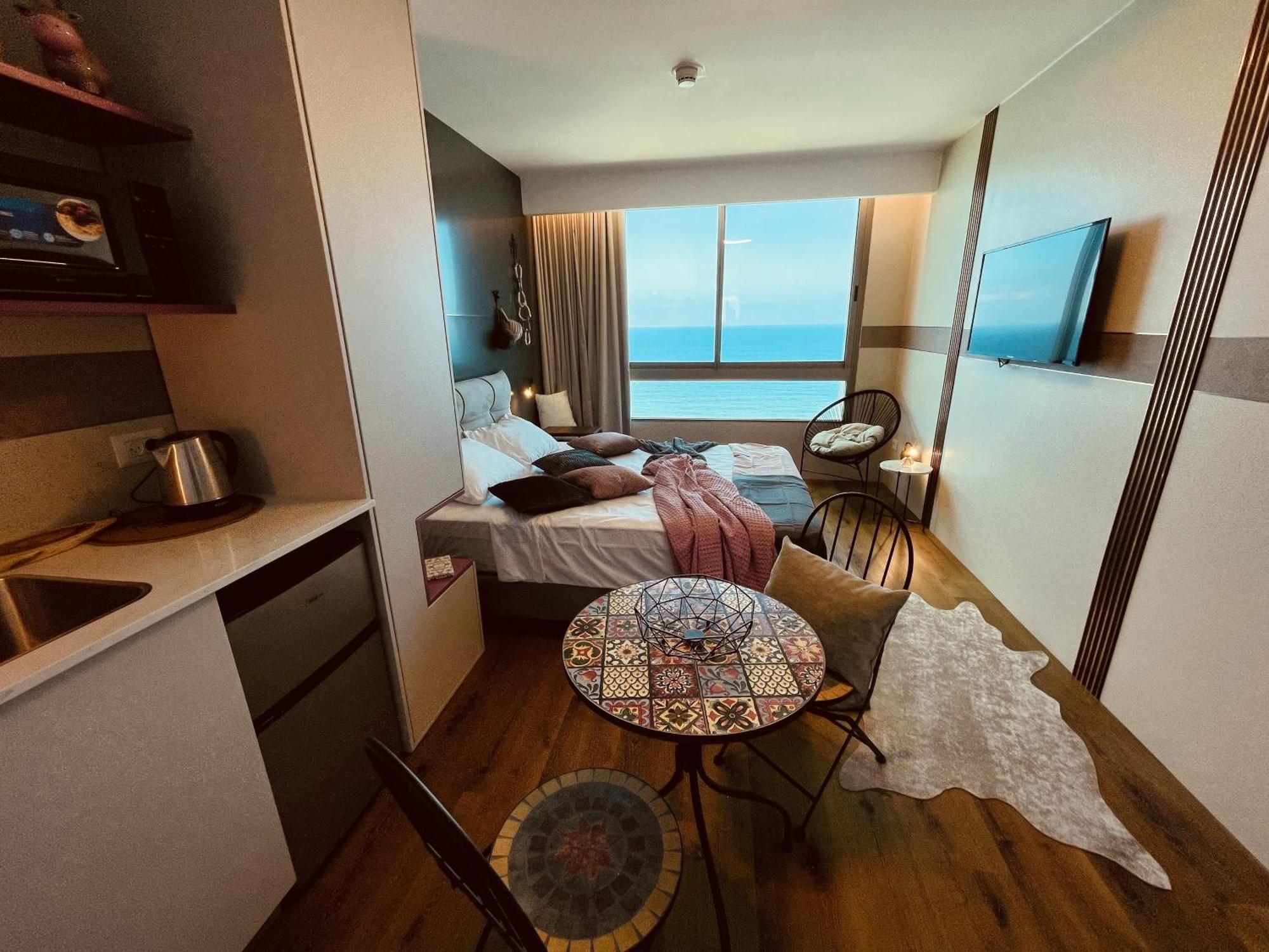 C Tower Apartments Netanya Eksteriør billede