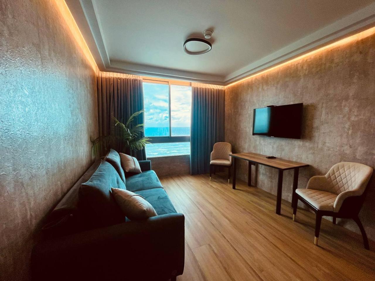 C Tower Apartments Netanya Eksteriør billede